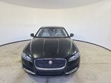 Used 2018 Jaguar XF Premium image 3