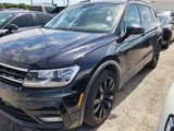 Used 2020 Volkswagen Tiguan SE image 2