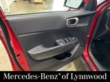 Used 2023 Hyundai Venue SE w/ Cargo Package image 6