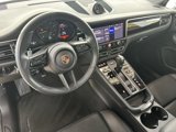 Certified 2024 Porsche Macan image 4