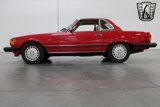 Used 1987 Mercedes-Benz 560 SL image 3