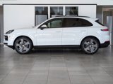 Used 2024 Porsche Cayenne image 2
