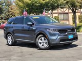 Used 2022 Kia Sorento LX image 2