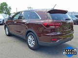 Used 2019 Kia Sorento LX image 4