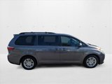 Used 2017 Toyota Sienna XLE image 4