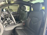 Used 2024 Porsche Macan w/ Premium Plus Package image 5