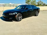 Used 2019 Dodge Charger SXT image 2
