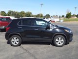 Used 2019 Chevrolet Trax LT w/ LT Convenience Package image 2