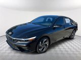 New 2025 Hyundai Elantra Sport w/ Cargo Package image 3