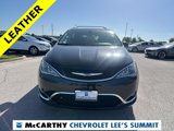 Used 2019 Chrysler Pacifica Touring-L image 2
