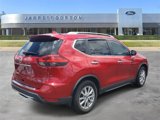Used 2017 Nissan Rogue SV image 4