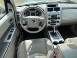 Used 2010 Mercury Mariner Premier image 3