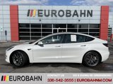 Used 2022 Tesla Model 3 Standard Range image 2