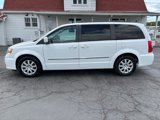 Used 2016 Chrysler Town & Country Touring image 4