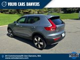 Used 2019 Volvo XC40 T5 Momentum image 3