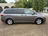 Used 2019 Toyota Sienna LE image 4