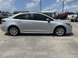 Used 2022 Toyota Corolla LE image 3