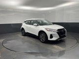 Used 2022 Nissan Kicks SV image 2