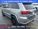 Used 2020 Jeep Grand Cherokee Altitude image 3