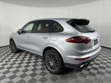 Used 2017 Porsche Cayenne S image 3