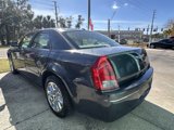 Used 2007 Chrysler 300 Touring L image 2
