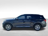 Used 2021 Ford Explorer XLT image 2