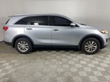 Used 2016 Kia Sorento LX image 2