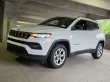 New 2025 Jeep Compass Latitude image 3