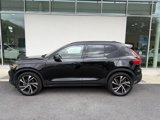 Used 2021 Volvo XC40 T5 R-Design w/ Climate Package image 2
