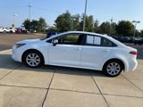 Used 2022 Toyota Corolla LE image 6