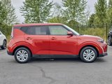 Used 2023 Kia Soul LX image 3