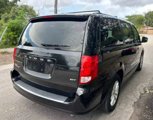 Used 2016 Dodge Grand Caravan SXT image 5