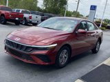 New 2025 Hyundai Elantra SE image 4