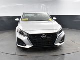 Used 2023 Nissan Altima 2.5 SV image 2