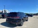 Used 2024 Volkswagen Atlas SE image 2