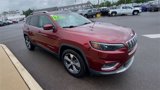 Used 2019 Jeep Cherokee Limited image 2
