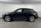 Used 2023 Porsche Macan Turbo image 2
