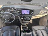Used 2021 Chrysler Pacifica Touring-L image 3