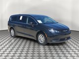 Used 2022 Chrysler Voyager LX image 2