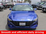 Used 2023 Hyundai Elantra SEL w/ Convenience Package image 2