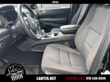 Used 2020 Jeep Grand Cherokee Laredo image 3