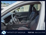 Used 2025 Nissan Kicks SR image 3