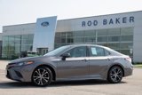Used 2020 Toyota Camry SE image 3