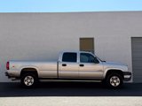 Used 2005 Chevrolet Silverado 2500 LT w/ Heavy-Duty Power Package image 6