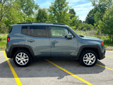 Used 2017 Jeep Renegade Latitude w/ Cold Weather Group image 6