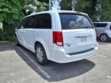 Used 2018 Dodge Grand Caravan SE w/ UConnect Hands-Free Group image 4