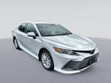 Used 2023 Toyota Camry LE image 3