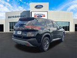 Used 2023 Nissan Rogue S image 6