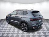 New 2025 Volkswagen Taos SE image 3