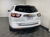 Used 2017 Chevrolet Traverse LT image 2